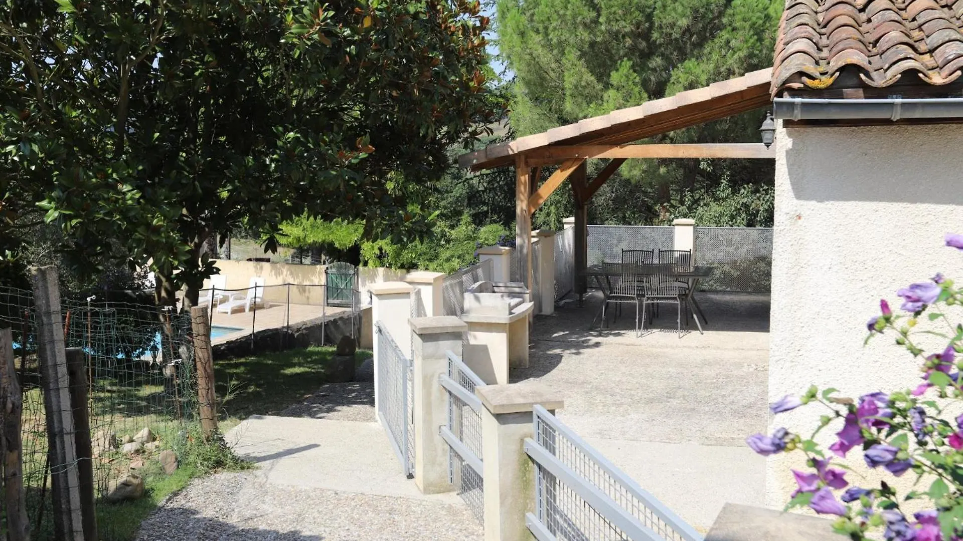 Gite Complex Near Mirepoix In The Pyrenees Limbrassac France