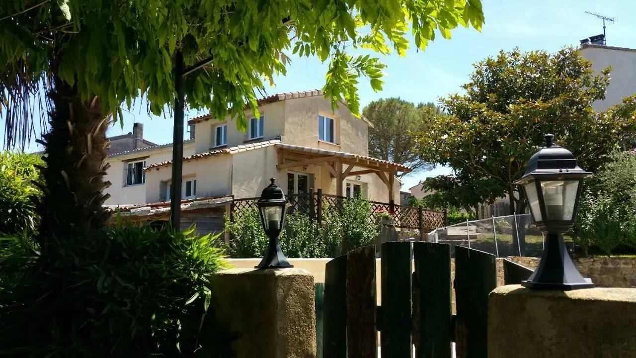 Gite Complex Near Mirepoix In The Pyrenees Limbrassac 0*,